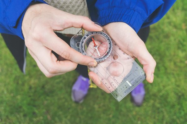 Comment découvrir les villages de montagne traditionnels dans les Carpates en Roumanie?